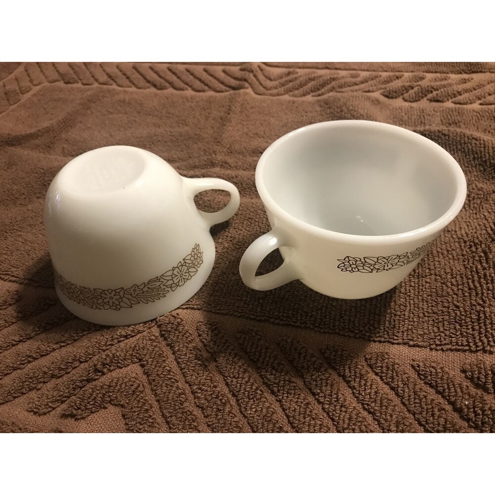 1970's PYREX Woodland Brown‎ Coffee Cups/Mugs